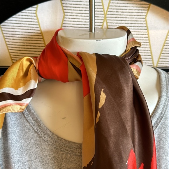 Vintage Abstract Contemporary & Colorful 27” Square Head & Neck Scarf. - Picture 3 of 8